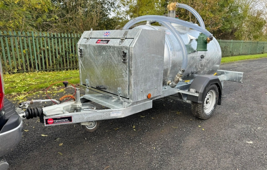 1000 Litre Portable Toilet Vacuum Tanker For Sale 1000 Litre Towable